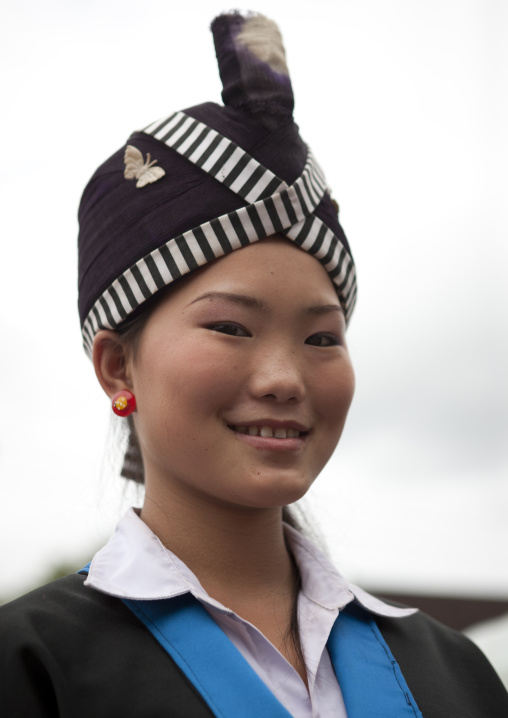 Girl in traditional clothing during pii mai lao new year celebration, Luang prabang, Laos