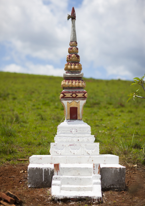 Grave in a field, Phonsavan, Laos