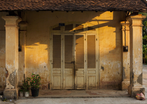 Old french colonial house, Thakhek, Laos