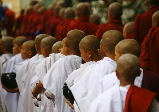 Monks Luncht At Mahagandayon Monastery In Amarapura, Myanmar