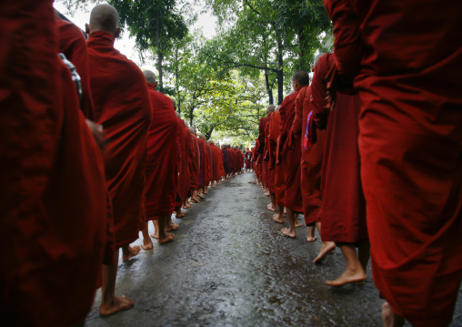 Monks Luncht At Mahagandayon Monastery In Amarapura, Myanmar