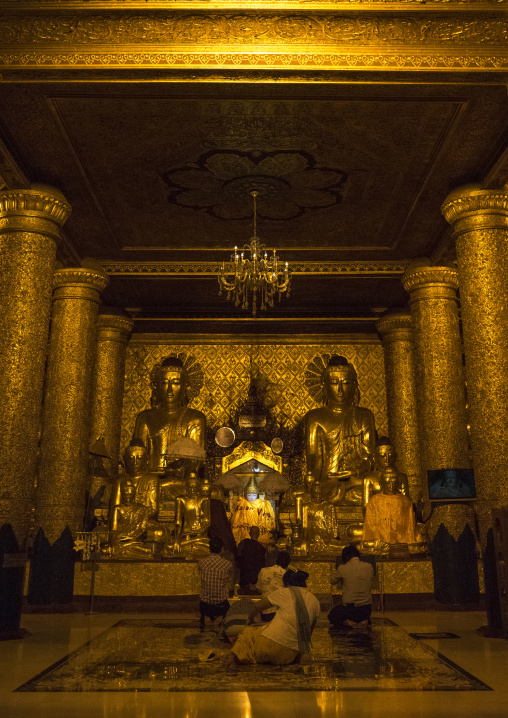 Shwedagon Pagoda, Yangon, Myanmar