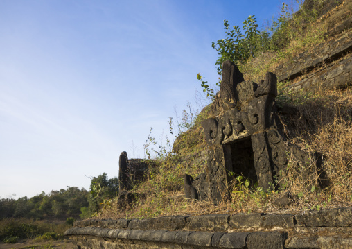 Laung Bwann Brauk Pagoda, Mrauk U, Myanmar