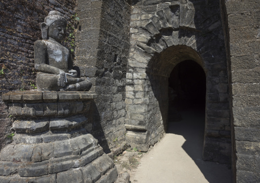 Buddha Statue In Kothaung Temple, Mrauk U, Myanmar