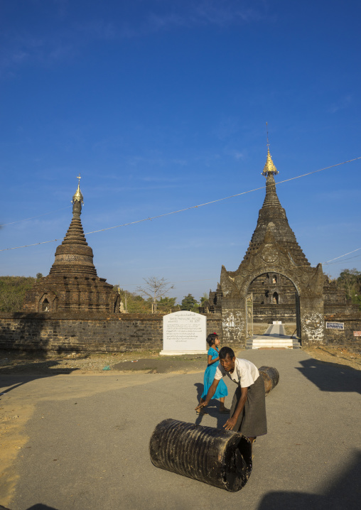 Sakyamanaung Paya Temple, Mrauk U, Myanmar