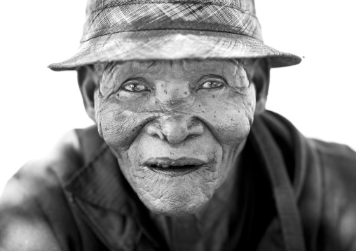 Old Bushman, Tsumkwe, Namibia