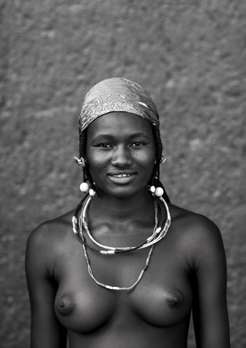 Mundimba Refugee Woman Of The Angolan Civil War, Opuwo, Namibia