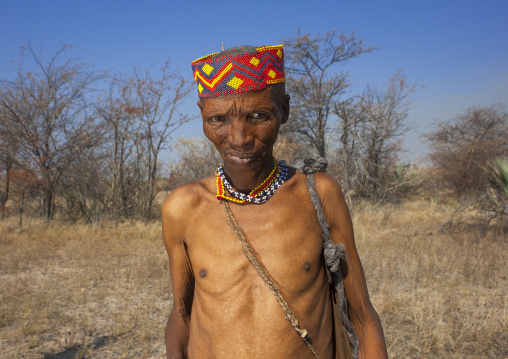 Bushman Hunter, Tsumkwe, Namibia