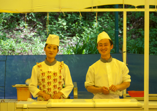 North Korean cook in hyangsan hotel restaurant, North Pyongan Province, Myohyang-san, North Korea