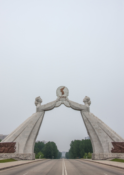 Arch of reunification monument, Pyongan Province, Pyongyang, North Korea