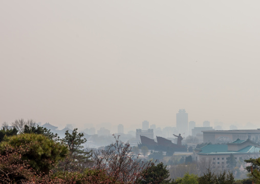 Kim Il-sung giant statue in Mansudae Grand monument in the mist, Pyongan Province, Pyongyang, North Korea