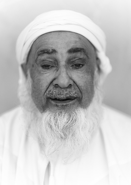 Old Omani Man In White Dishdasha, Nizwa, Oman