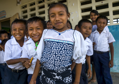 Panama, San Blas Islands, Mamitupu, Kuna Tribe Children In A School