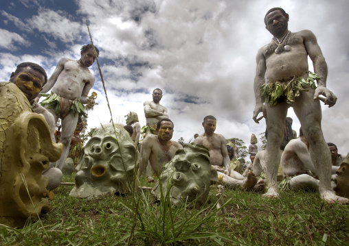 Mudmen from Asaro during a sing-sing, Western Highlands Province, Mount Hagen, Papua New Guinea