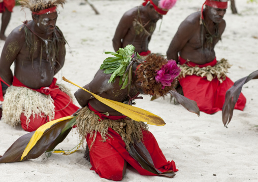 Paplieng tribe men dancing, New Ireland Province, Kavieng, Papua New Guinea