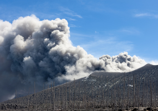 Volcanic eruption in Tavurvur volcano, East New Britain Province, Rabaul, Papua New Guinea