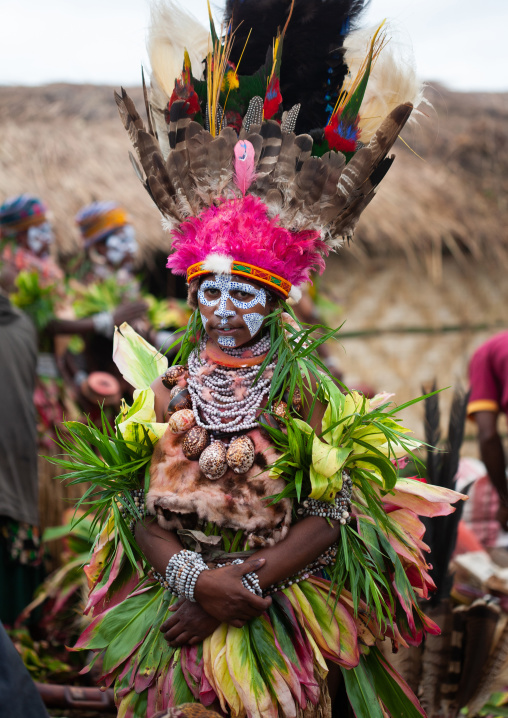 Highlander woman with traditional clothing during a sing-sing, Western Highlands Province, Mount Hagen, Papua New Guinea