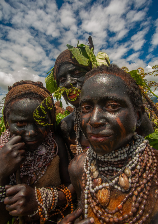 Emira tribe children during a Sing-sing ceremony, Western Highlands Province, Mount Hagen, Papua New Guinea