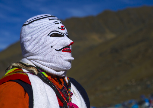 Masked Ukuku At Qoyllur Riti Festival, Ocongate Cuzco, Peru