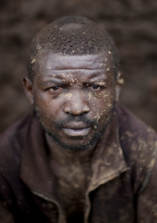 Batwa tribe man, Western Province, Cyamudongo, Rwanda