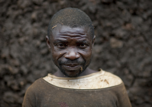 Batwa tribe man, Western Province, Cyamudongo, Rwanda