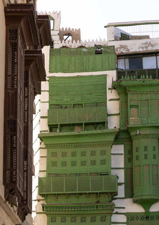 Old house with green wooden mashrabiya in al-Balad quarter, Mecca province, Jeddah, Saudi Arabia