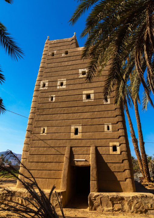 Traditional old multi-storey mud house, Najran Province, Najran, Saudi Arabia