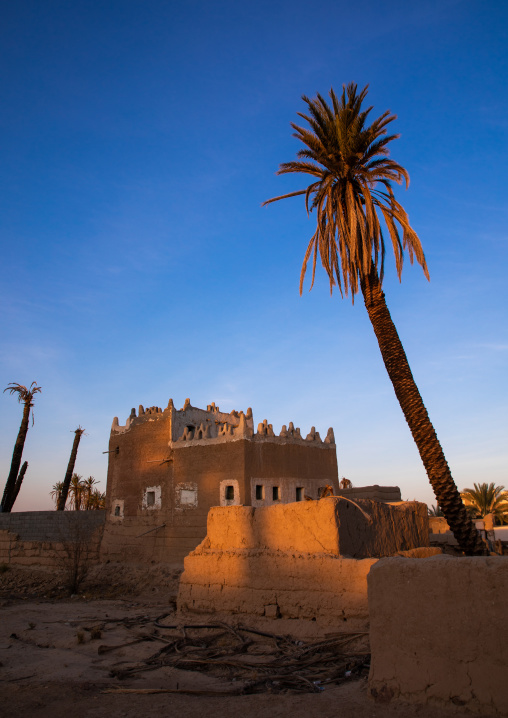 Traditional old multi-storey mud house, Najran Province, Najran, Saudi Arabia