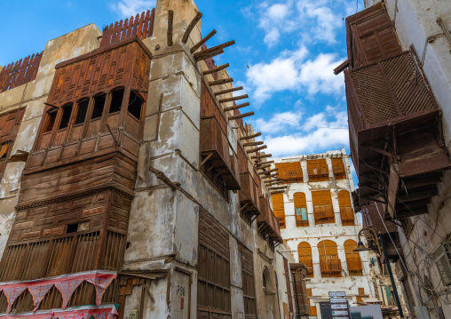 Old houses with wooden mashrabiyas in al-Balad quarter, Mecca province, Jeddah, Saudi Arabia