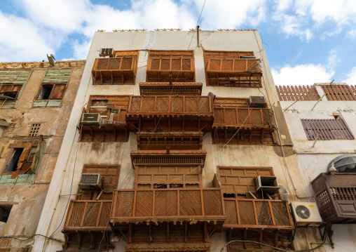 Old house with wooden mashrabiya in al-Balad quarter, Mecca province, Jeddah, Saudi Arabia