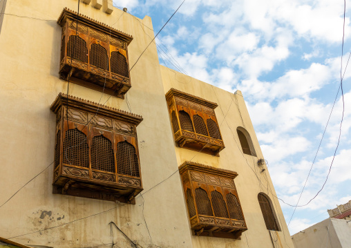 Old house with wooden mashrabiya in al-Balad quarter, Mecca province, Jeddah, Saudi Arabia