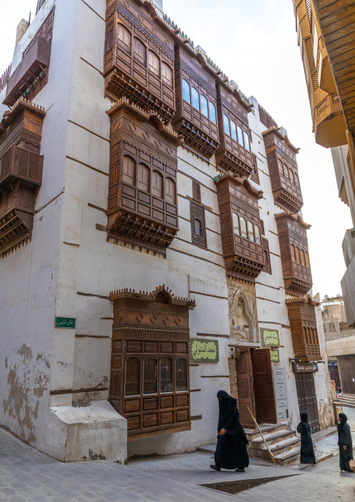 Old house with wooden mashrabiya in al-Balad quarter, Mecca province, Jeddah, Saudi Arabia