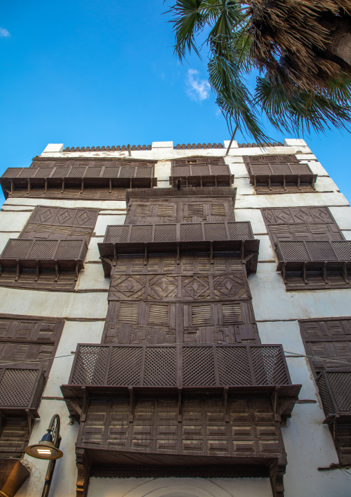 Old house with wooden mashrabiya in al-Balad quarter, Mecca province, Jeddah, Saudi Arabia