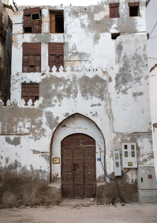 Old house with wooden mashrabiya in al-Balad quarter, Mecca province, Jeddah, Saudi Arabia