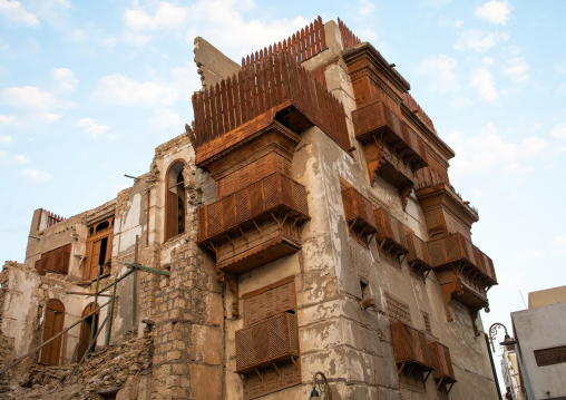 Old houses with wooden mashrabiyas in al-Balad quarter, Mecca province, Jeddah, Saudi Arabia