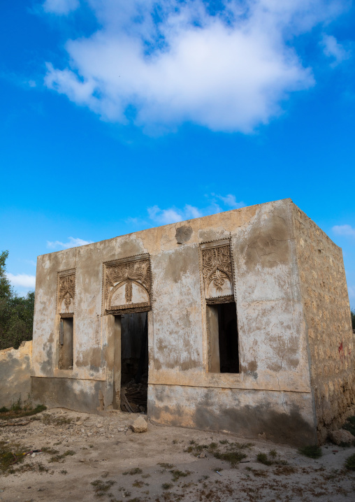 Farasani house with gypsum decoration and frescoes, Red Sea, Farasan, Saudi Arabia