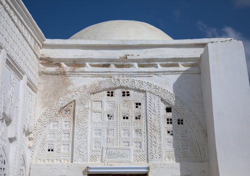 Doorway gypsum decoration of al Nadji mosque, Red Sea, Farasan, Saudi Arabia