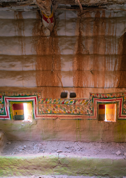 Al-qatt al-asiri traditionally female interior window decoration in an abandonned house, Asir province, Sarat Abidah, Saudi Arabia