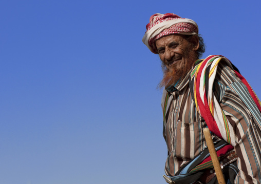 Portrait of a saudi man wearing a keffiyeh, Jizan province, Addayer, Saudi Arabia