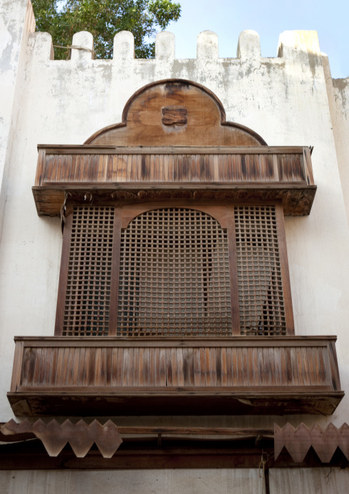 Old house with wooden mashrabiya in al-Balad quarter, Mecca province, Jeddah, Saudi Arabia