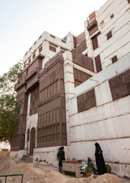 Houses with wooden mashrabia and rowshan in the old quarter, Hijaz Tihamah region, Jeddah, Saudi Arabia