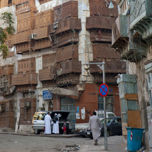 Old house with wooden mashrabiya in al-Balad quarter, Mecca province, Jeddah, Saudi Arabia