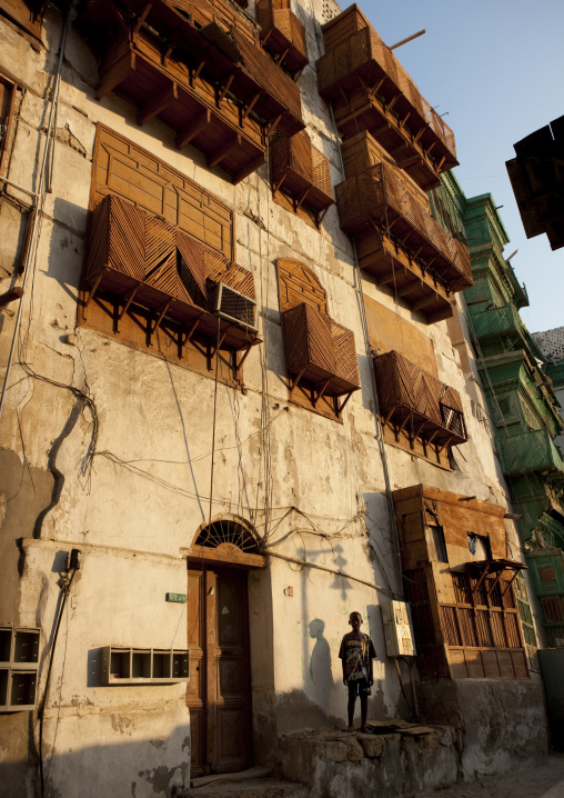 Old house with wooden mashrabiya in al-Balad quarter, Mecca province, Jeddah, Saudi Arabia