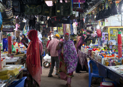 Customers At  Market, Hargeisa, Somaliland