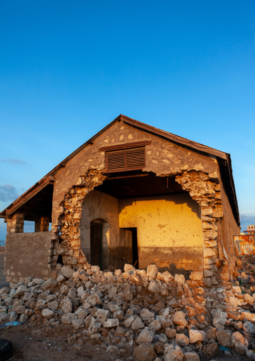 Ruins of a house in the old town after the somalian civil war, Awdal region, Zeila, Somaliland