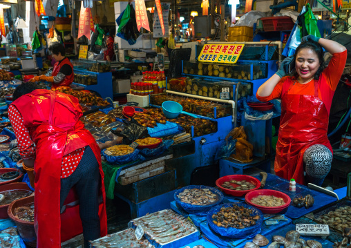 Noryangjin fisheries wholesale market, National capital area, Seoul, South korea