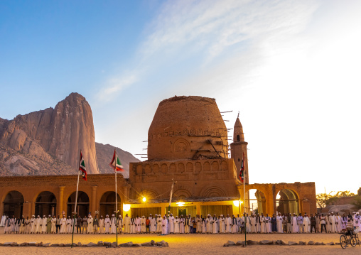 Khatmiyah mosque and the tomb of Hassan al Mirghani at the base of the Taka mountains, Kassala State, Kassala, Sudan