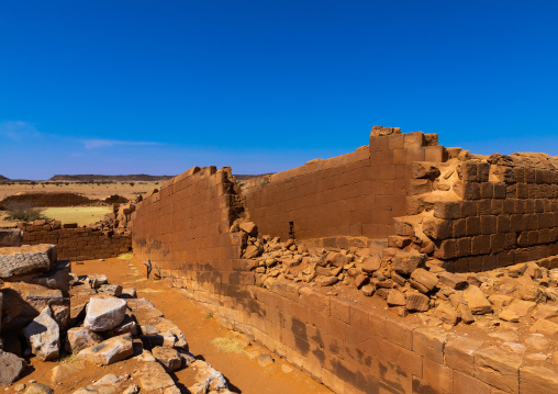 Central terrace in the great enclosure in Musawwarat es-sufra meroitic temple complex, Nubia, Musawwarat es-Sufra, Sudan