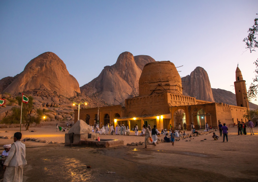 Khatmiyah mosque and the tomb of Hassan al Mirghani at the base of the Taka mountains, Kassala State, Kassala, Sudan