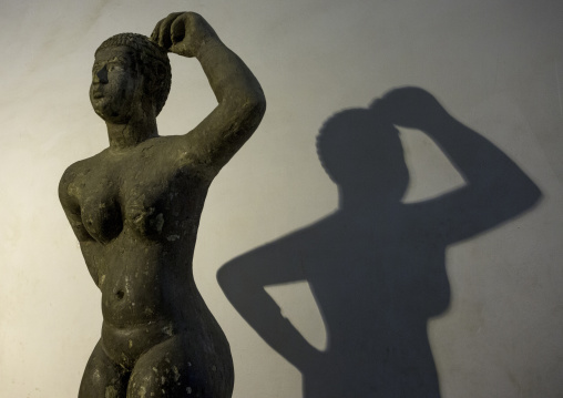 Sudan, Khartoum State, Khartoum, female statue in the national museum of sudan